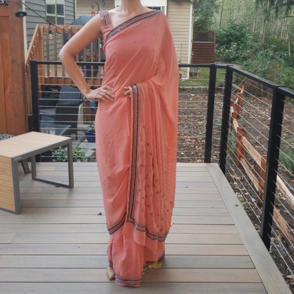 Indian / Bollywood Sari drape - Picture 2 of 8